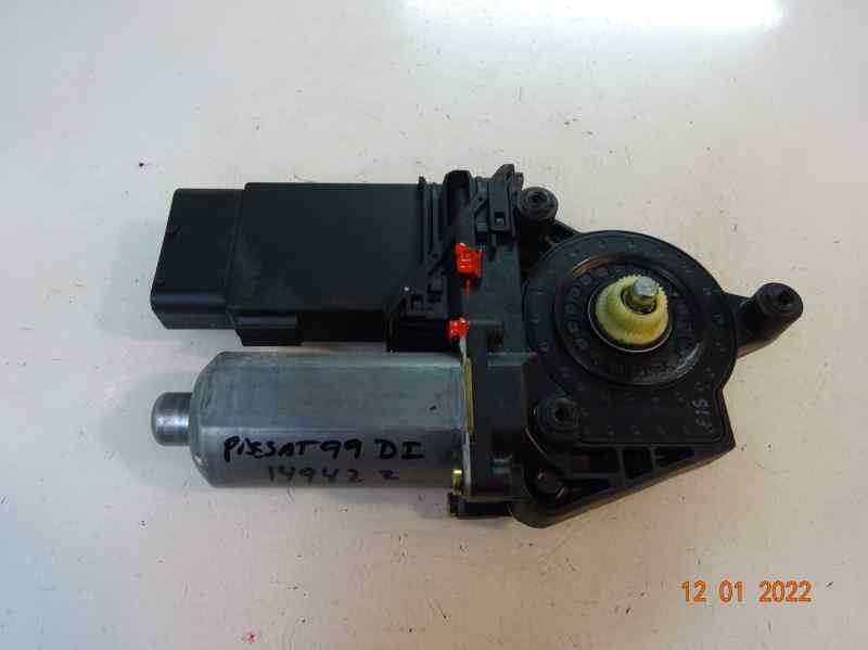 MOTOR ELEVALUNAS DELANTERO IZQUIERDO VOLKSWAGEN PASSAT 1.9 TDI MT 115CV