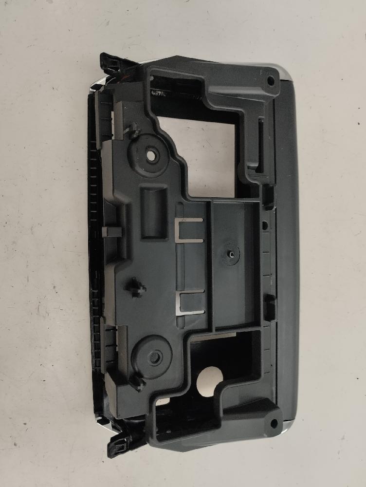 PANTALLA MULTIFUNCION PEUGEOT 208 1.4 HDI MT 68CV