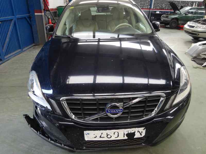 GUANTERA VOLVO XC60 2011 2.4 D5 MT AWD 205CV