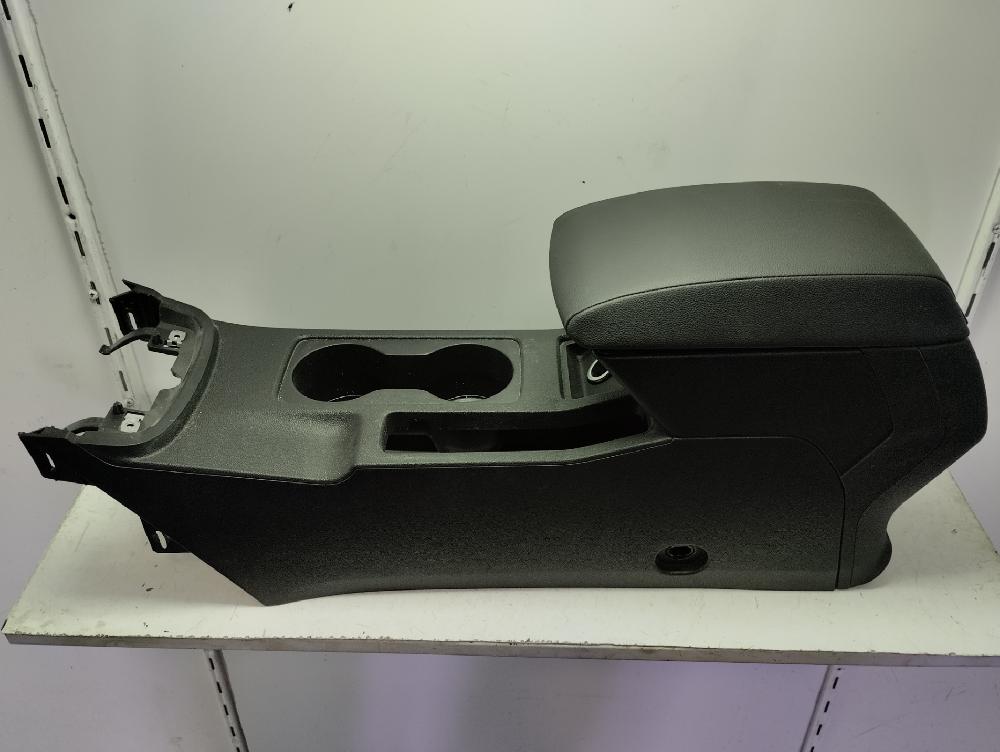 APOYABRAZOS CENTRAL SEAT LEON 1.6 TDI MT 105CV