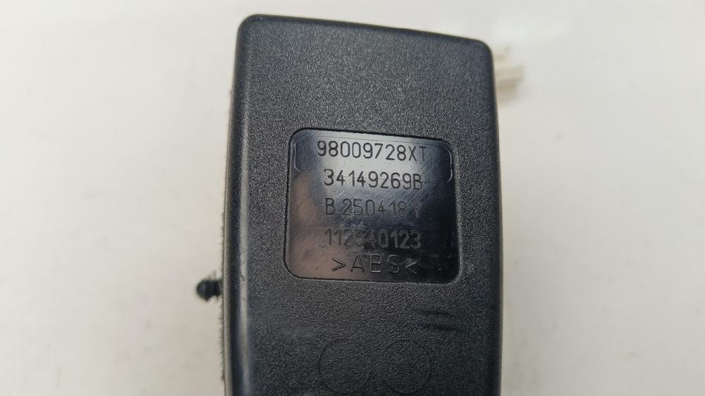 ANCLAJE CINTURON DELANTERO IZQUIERDO CITROEN C4 CACTUS 1.2 MT 110CV | 81KW