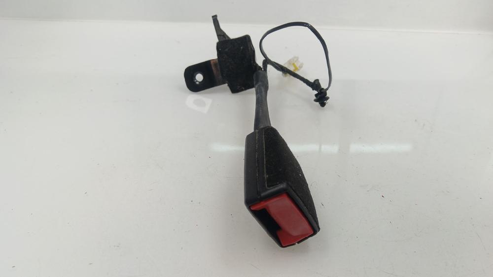 ANCLAJE CINTURON DELANTERO DERECHO CITROEN C4 CACTUS 1.2 MT 110CV | 81KW