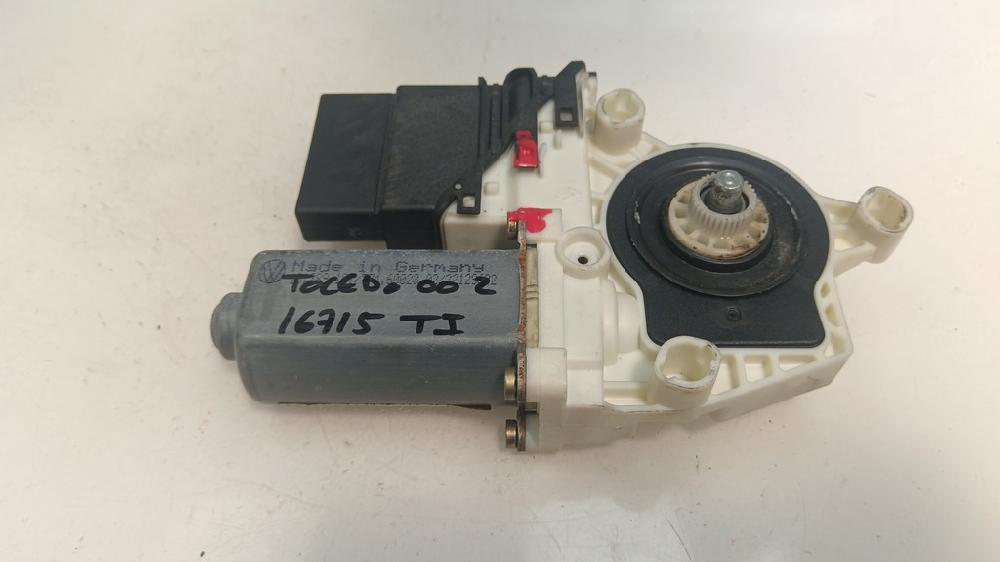 MOTOR ELEVALUNAS TRASERO IZQUIERDO SEAT TOLEDO 1.9 TD MT 110CV