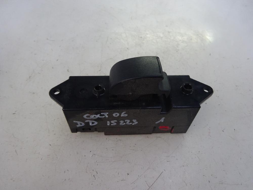 MANDO ELEVALUNAS DELANTERO DERECHO MITSUBISHI COLT 1.3 MT 95CV