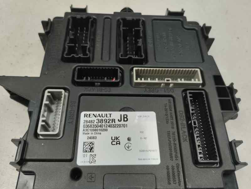 CAJA RELES FUSIBLES RENAULT CLIO 1.5 MT 101CV