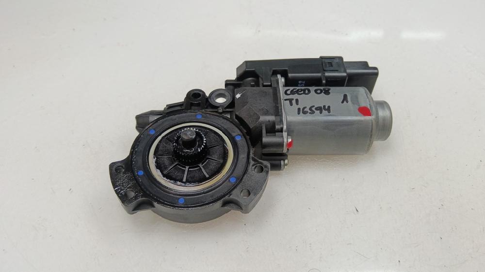 MOTOR ELEVALUNAS TRASERO IZQUIERDO KIA CEED 1.6 MT 115CV | 86KW