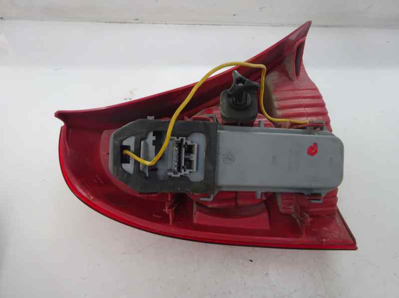 PILOTO TRASERO DERECHO RENAULT CLIO 1.4 MT 98CV | 72KW