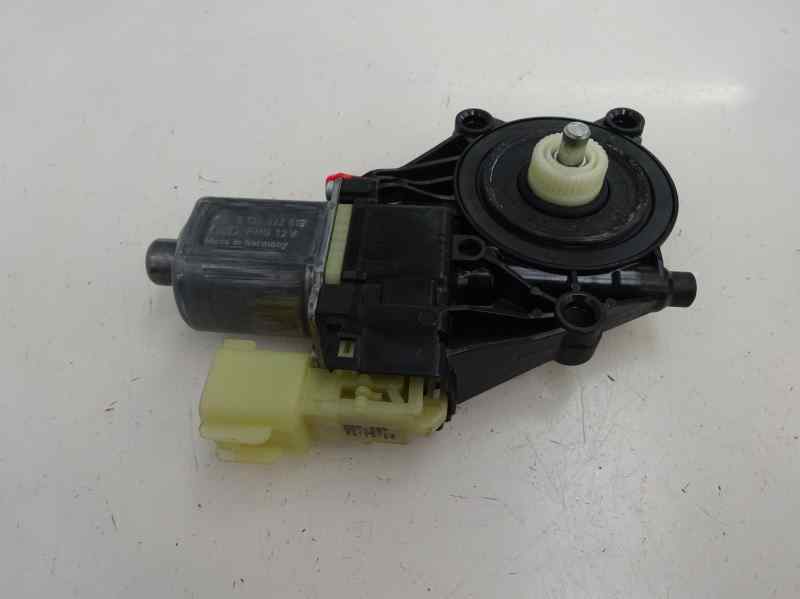 MOTOR ELEVALUNAS DELANTERO DERECHO FORD FIESTA 1.25 MT 82CV
