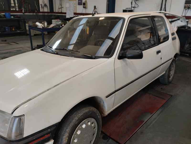 ELEVALUNAS DELANTERO IZQUIERDO PEUGEOT 205 1.4 MT 84CV | 62KW