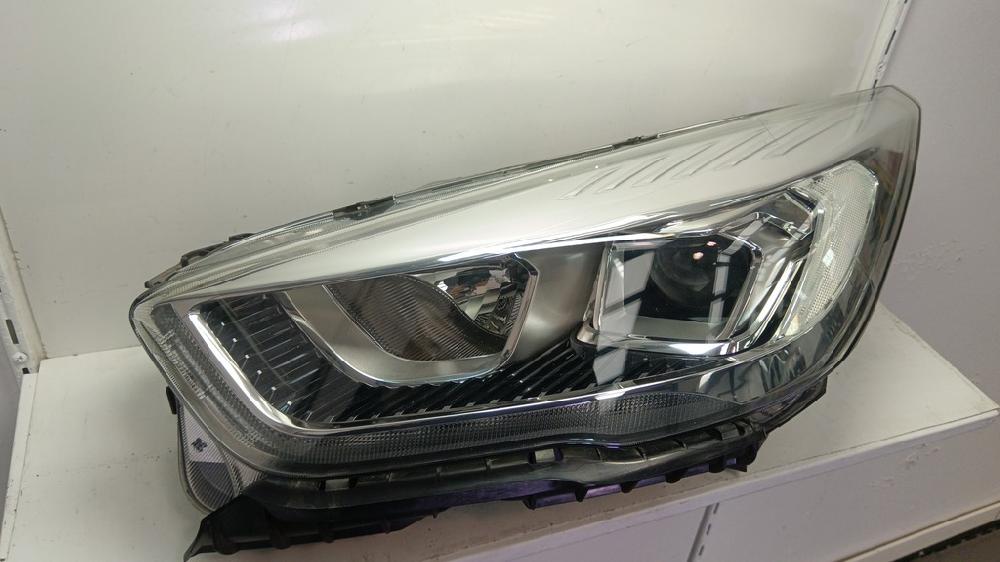 FARO IZQUIERDO FORD KUGA 1.5 MT 120CV
