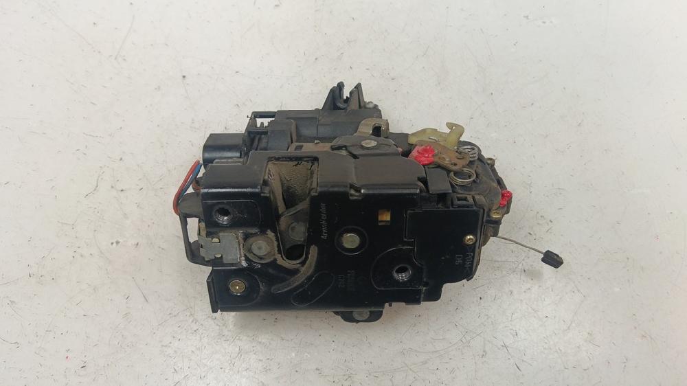 CERRADURA PUERTA DELANTERA DERECHA SEAT LEON 1.6 MT 100CV | 74KW