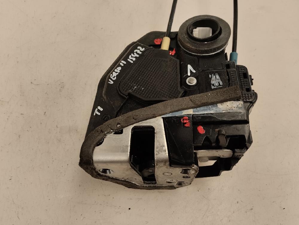 CERRADURA PUERTA TRASERA IZQUIERDA TOYOTA VERSO 1.6 MT 133CV