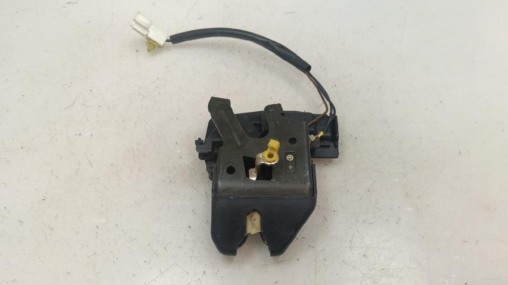 CERRADURA MALETERO PORTON DAEWOO NUBIRA 1.6 MT 109CV