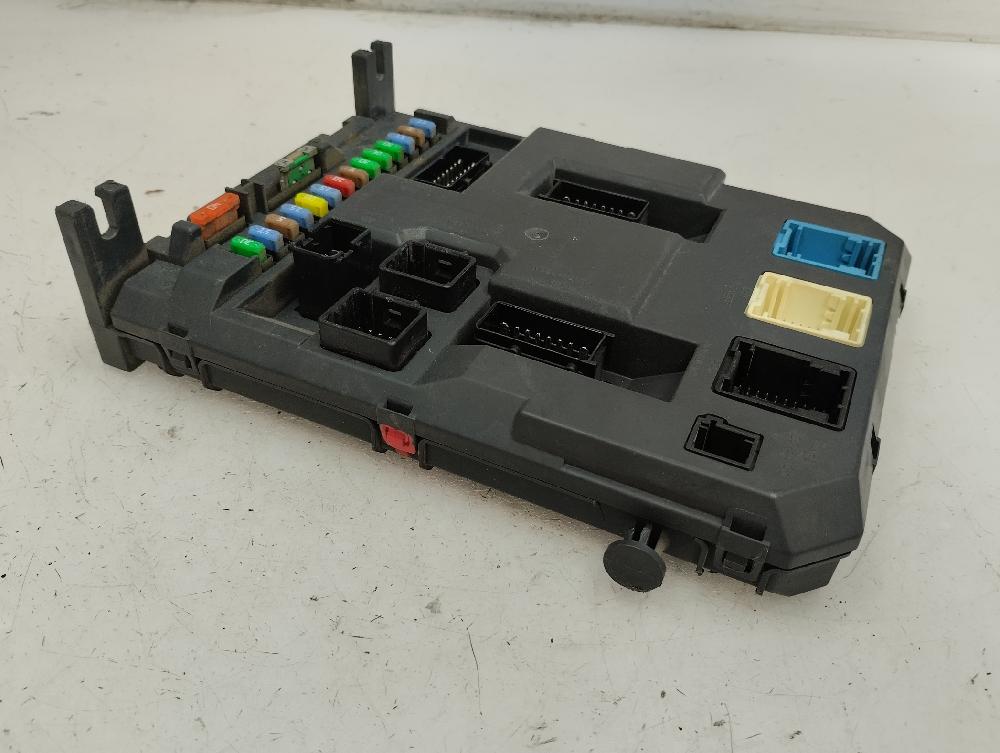 CAJA RELES FUSIBLES PEUGEOT 207 1.4 MT 73CV