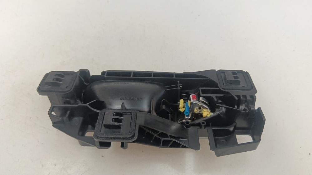 MANETA INTERIOR TRASERA IZQUIERDA PEUGEOT 208 1.5 MT 102CV | 75KW