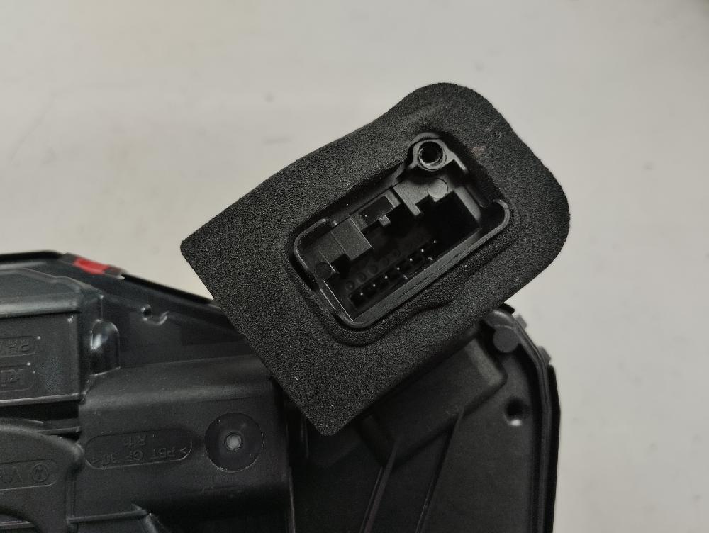 CERRADURA PUERTA TRASERA DERECHA SEAT LEON 1.5 130CV MT
