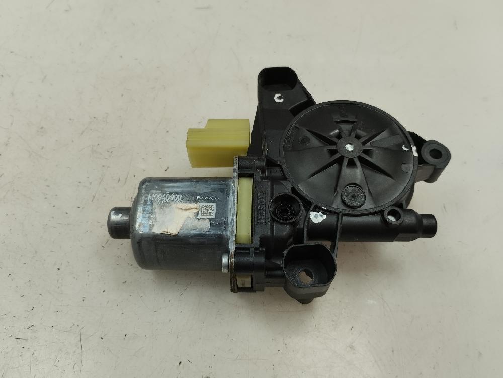 MOTOR ELEVALUNAS TRASERO DERECHO FORD KUGA 1.5 150CV | 110KW, GASOLINA, MT, ACCIONAMIENTO DELANTERO