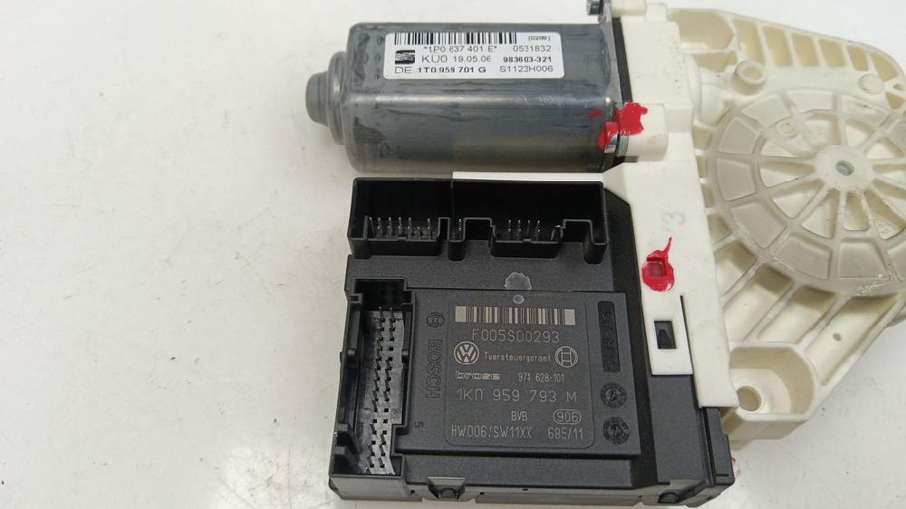 MOTOR ELEVALUNAS DELANTERO IZQUIERDO SEAT LEON 1.9 TDI 105CV DIESEL