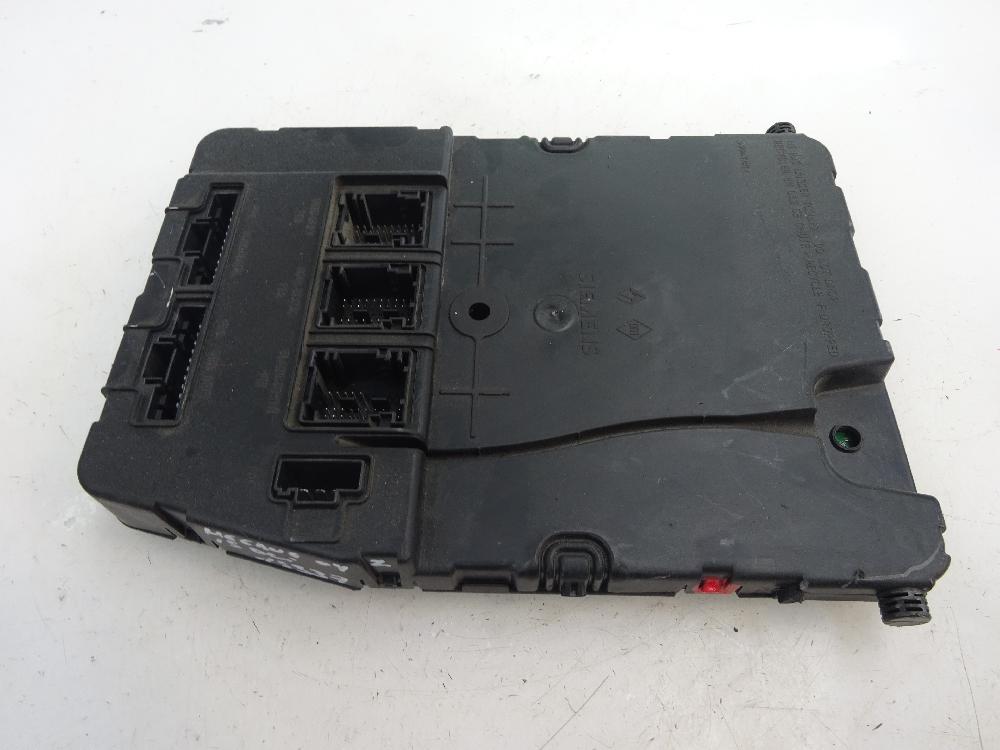 CAJA RELES FUSIBLES RENAULT MEGANE 2004 1.5 DCI MT 80CV | 59KW