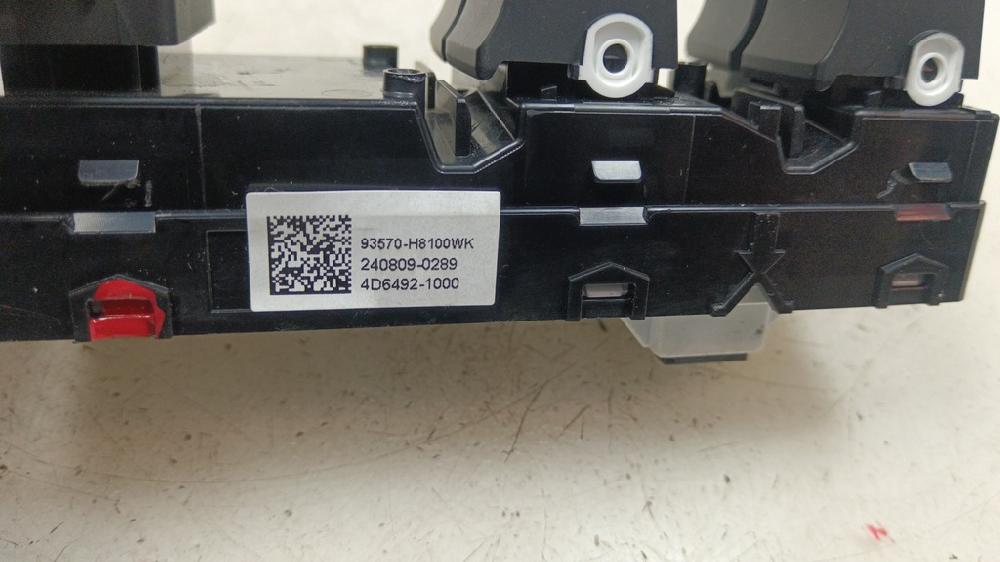 MANDO ELEVALUNAS DELANTERO IZQUIERDO KIA STONIC 1.0 GDI MT 120CV | 88KW