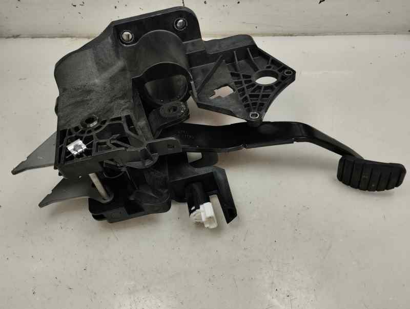 PEDAL EMBRAGUE RENAULT TWINGO 1.0 MT 65CV | 48KW