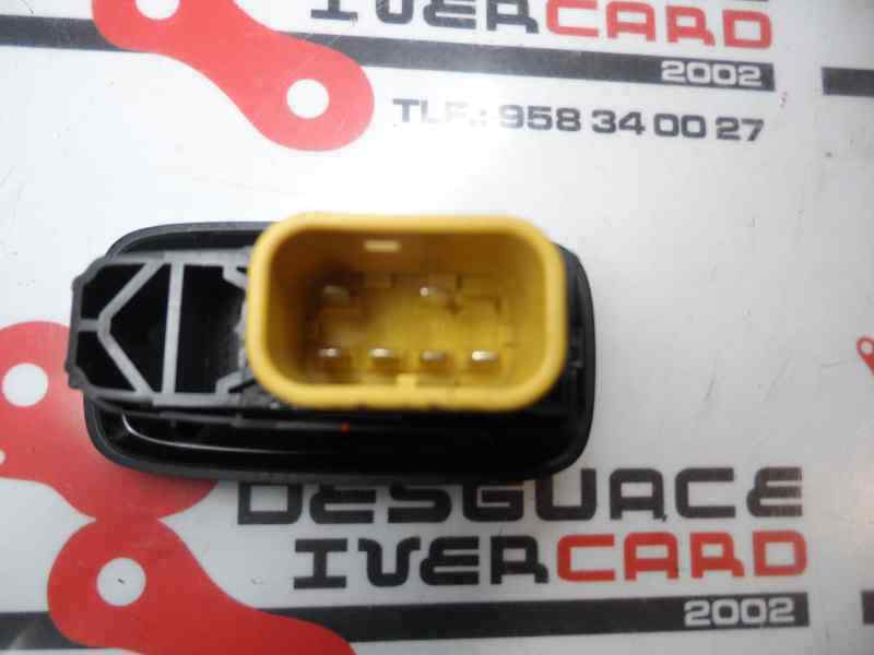 MANDO ELEVALUNAS DELANTERO DERECHO FORD FIESTA 2010 1.4TDCI MT 68CV