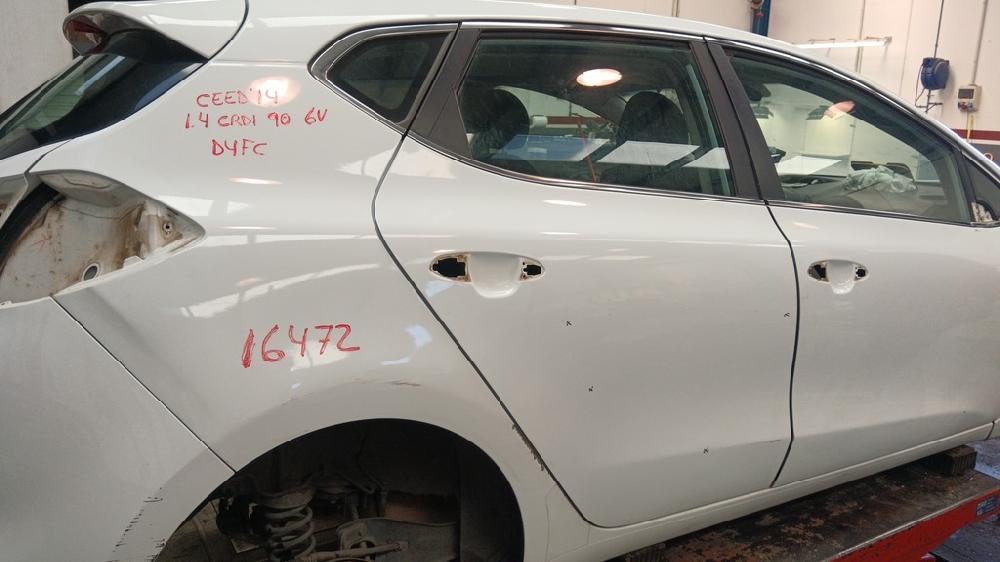 PUERTA TRASERA DERECHA KIA CEED 1.4 MT 90CV | 66KW