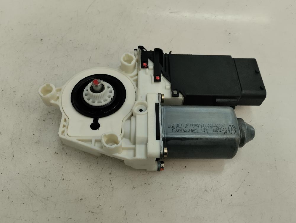 MOTOR ELEVALUNAS DELANTERO DERECHO VOLKSWAGEN BORA 1.6 16V MT 105CV | 77KW