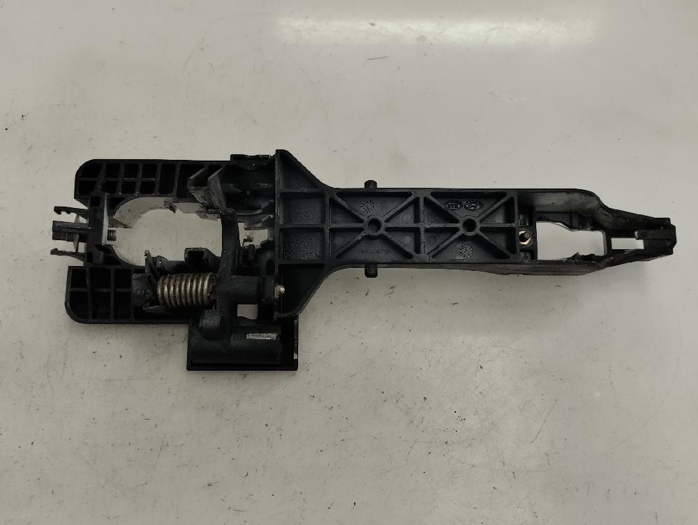 SOPORTE MANETA EXTERIOR DELANTERA IZQUIERDA HYUNDAI I30 1.4 MT 100CV | 73KW