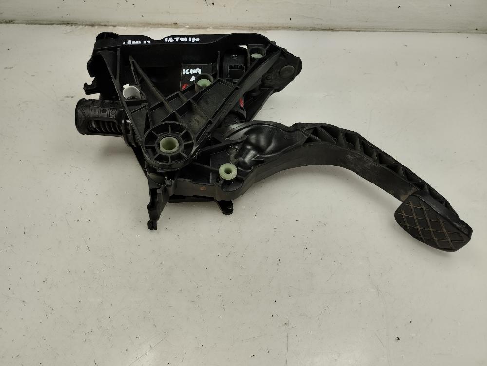 PEDAL EMBRAGUE SEAT LEON 1.6 TDI MT 105CV