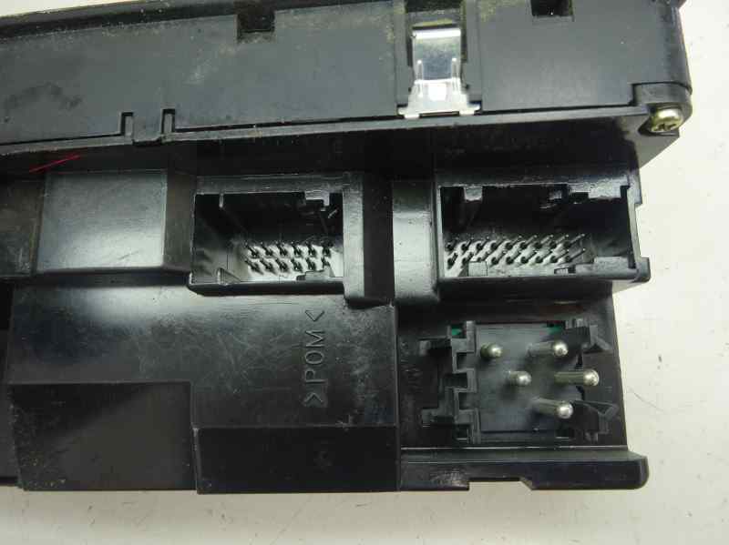MANDO ELEVALUNAS DELANTERO IZQUIERDO BMW SERIE 5 2.0 520D MT 136CV