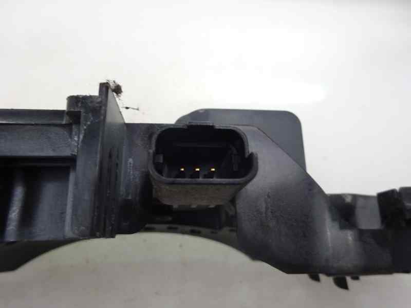 SOPORTE MANETA EXTERIOR DELANTERA IZQUIERDA RENAULT MEGANE 1.5 DCI MT 106CV