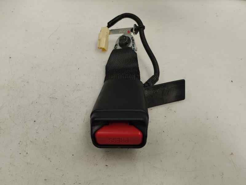 ANCLAJE CINTURON TRASERO DERECHO TOYOTA AURIS 2.0 D-4D MT 124CV | 91KW