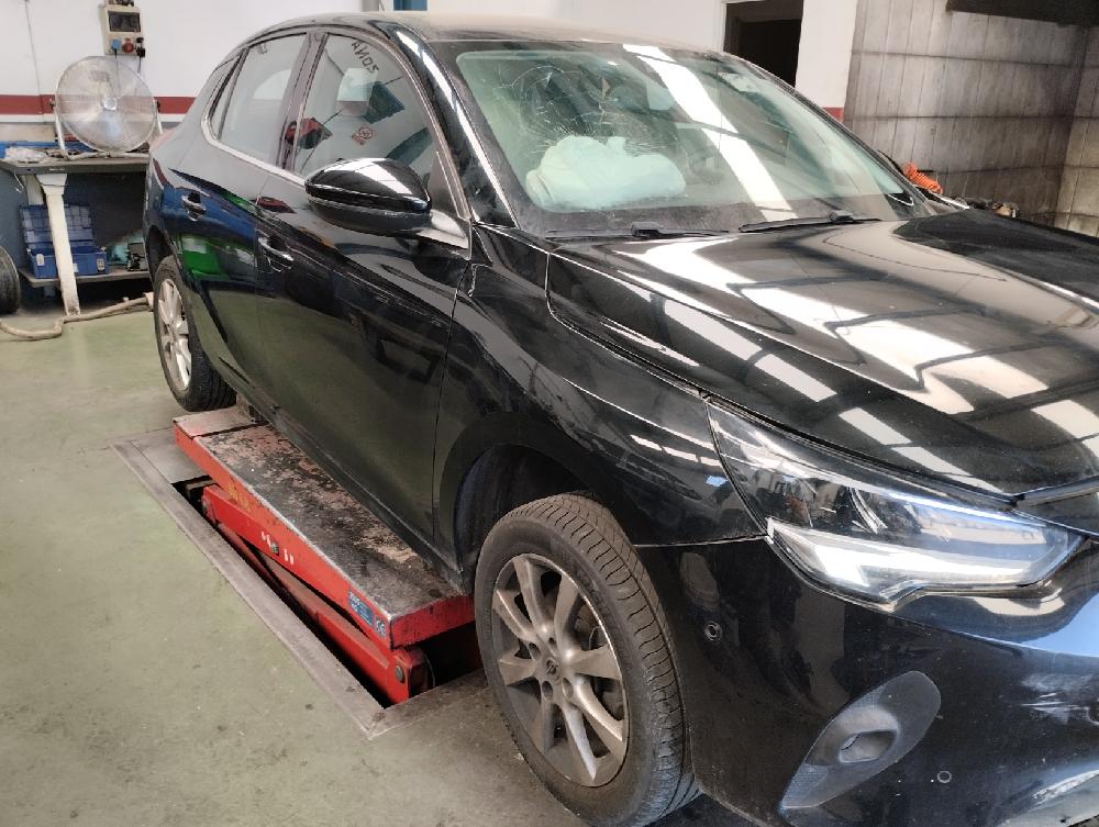 ELEVALUNAS DELANTERO IZQUIERDO OPEL CORSA 2020 1.2 MT 100CV | 74KW