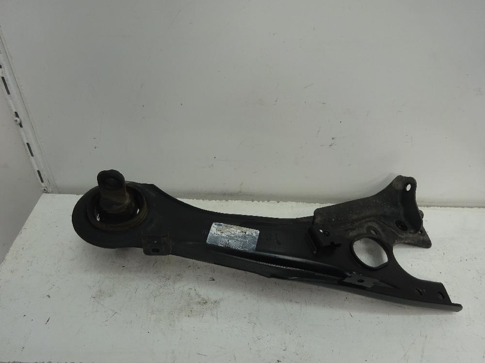 BRAZO SUSPENSION INFERIOR TRASERO DERECHO KIA CARENS 2.0 CRDI MT 140CV