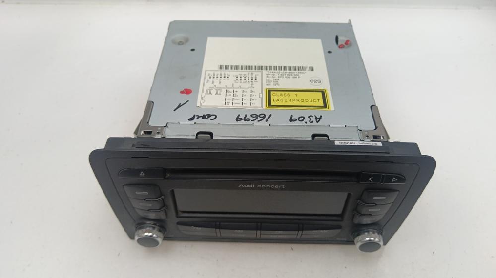 SISTEMA AUDIO RADIO CD AUDI A3 2.0 TDI S-TRONIC 140CV