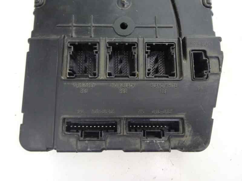 CAJA RELES FUSIBLES RENAULT MEGANE 2005 1.9 DCI MT 120CV | 88KW