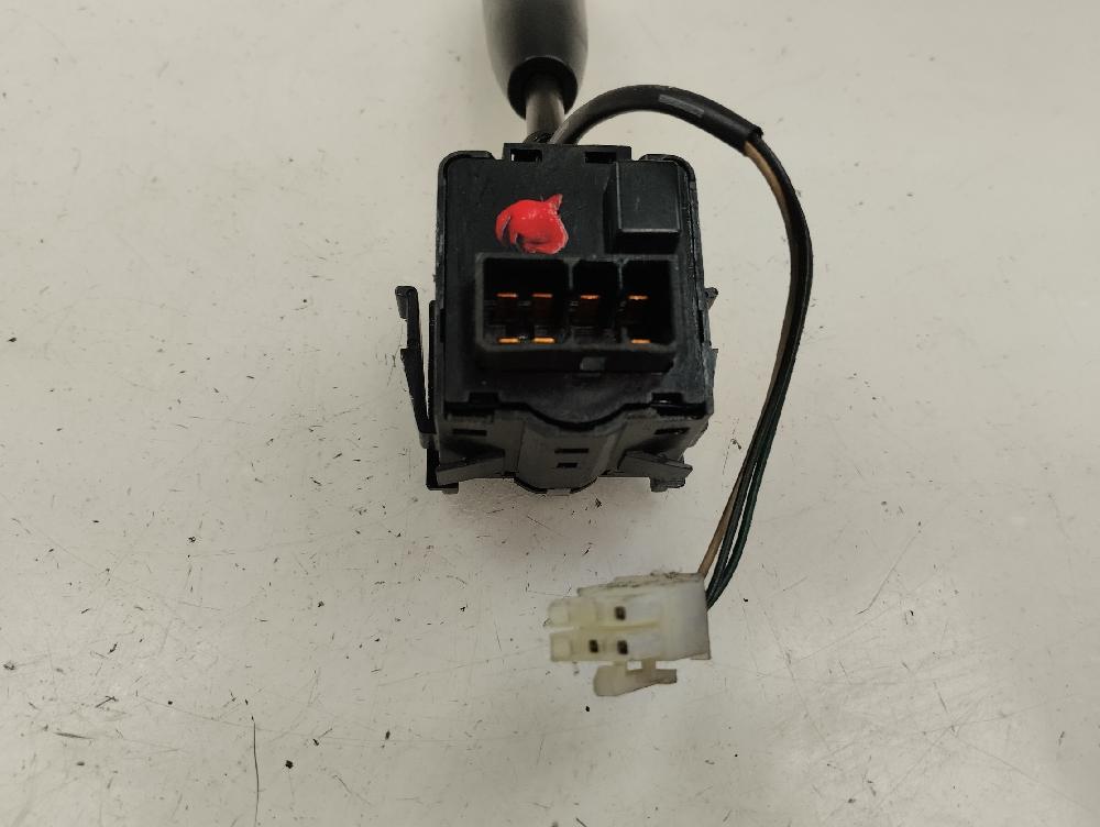 MANDO LUCES DAEWOO KALOS 1.4 MT 94CV