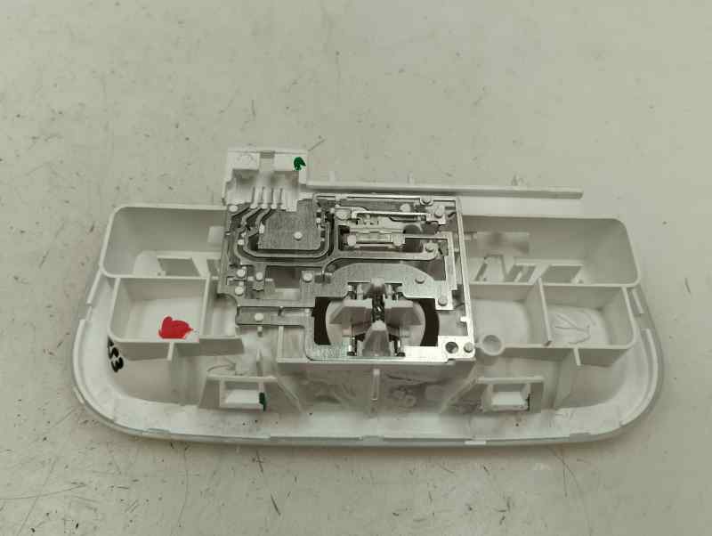 LUZ INTERIOR RENAULT CAPTUR 1.2 AMT 120CV | 85KW