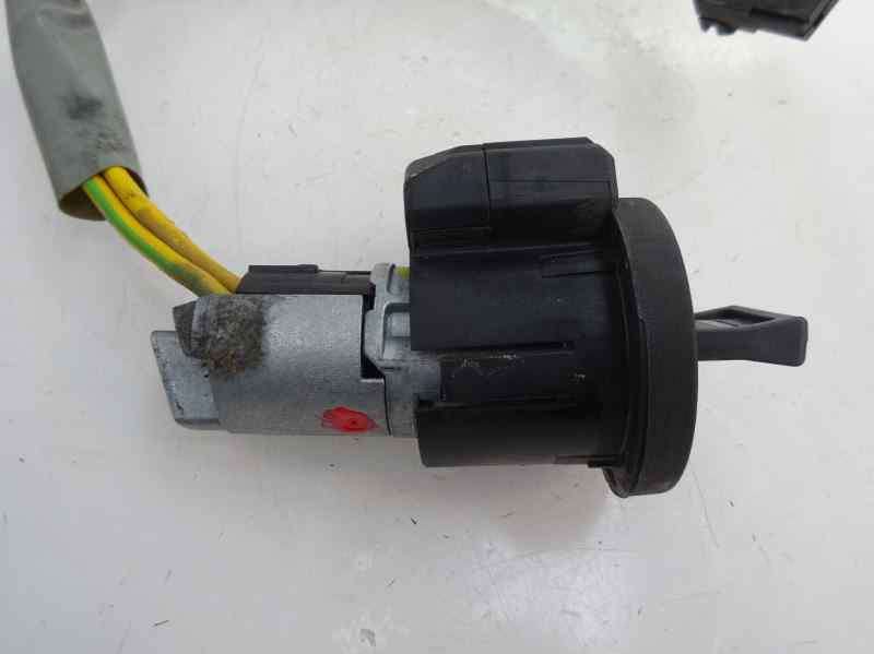 CERRADURA PUERTA DELANTERA DERECHA RENAULT KANGOO 1999 1.9 D MT 65CV | 48KW