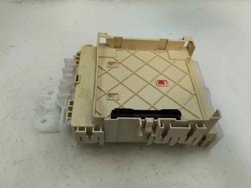 CAJA RELES FUSIBLES TOYOTA AURIS 2.0 D-4D MT 124CV | 91KW
