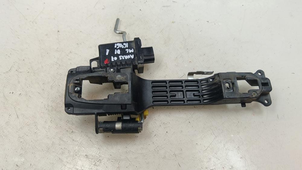 SOPORTE MANETA EXTERIOR DELANTERA IZQUIERDA TOYOTA AURIS 1.6 MT 124CV | 91KW