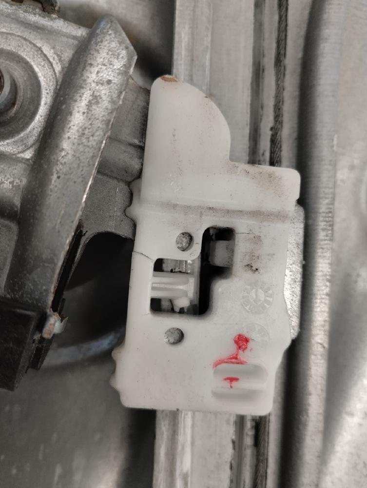 ELEVALUNAS DELANTERO DERECHO KIA CEED 1.6 MT 122CV | 90KW