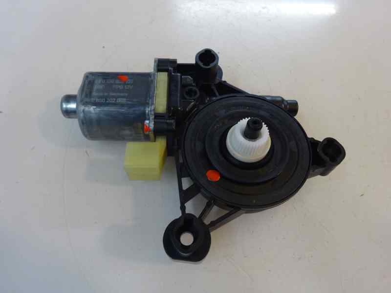 MOTOR ELEVALUNAS TRASERO DERECHO AUDI A3 1.6 TDI MT 110CV