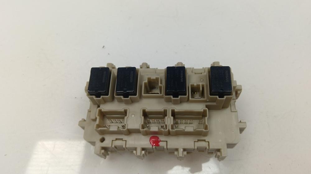 CAJA RELES FUSIBLES NISSAN QASHQAI 1.3 MT 140CV