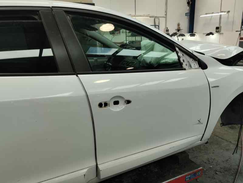 PUERTA DELANTERA DERECHA RENAULT MEGANE 1.2 TCE MT 115CV