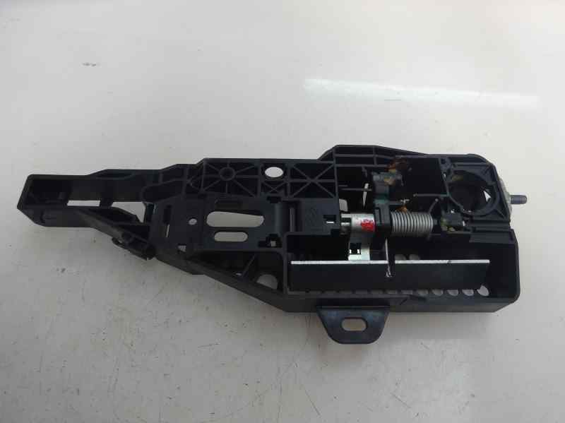 SOPORTE MANETA EXTERIOR DELANTERA DERECHA RENAULT CLIO 2015 1.5 DCI MT 90CV
