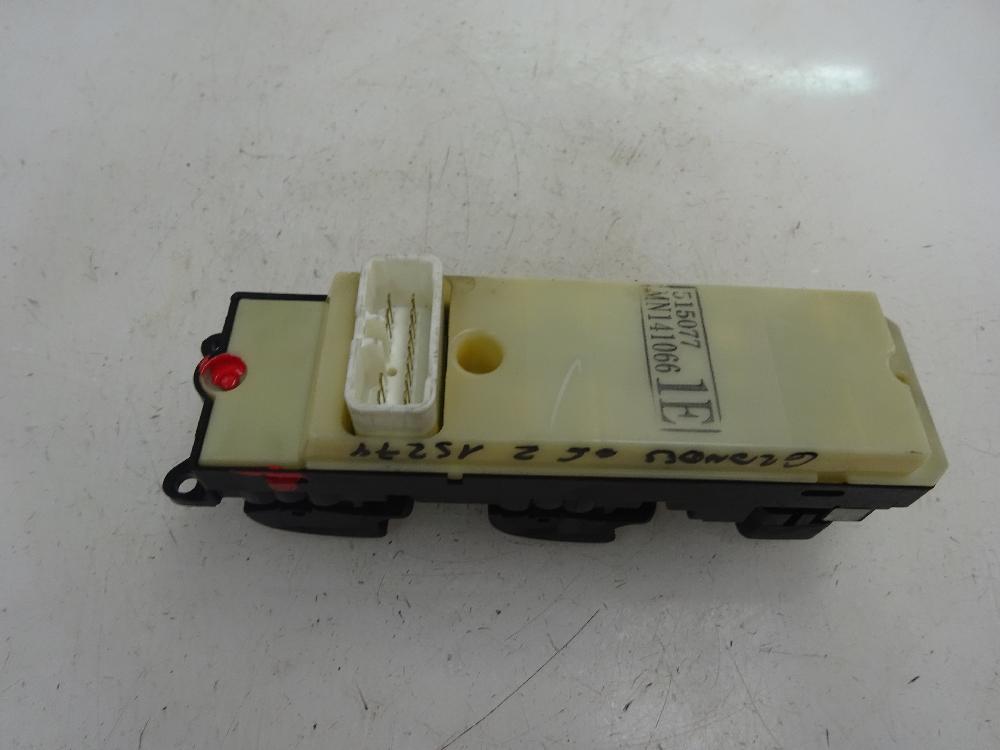 MANDO ELEVALUNAS DELANTERO IZQUIERDO MITSUBISHI GRANDIS 2.0 DI-D MT 134CV