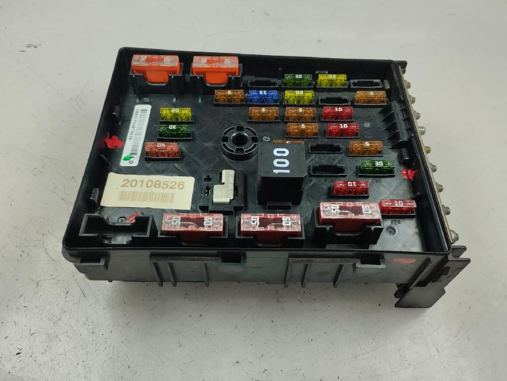 CAJA RELES FUSIBLES VOLKSWAGEN PASSAT 2.0 TDI MT 140CV