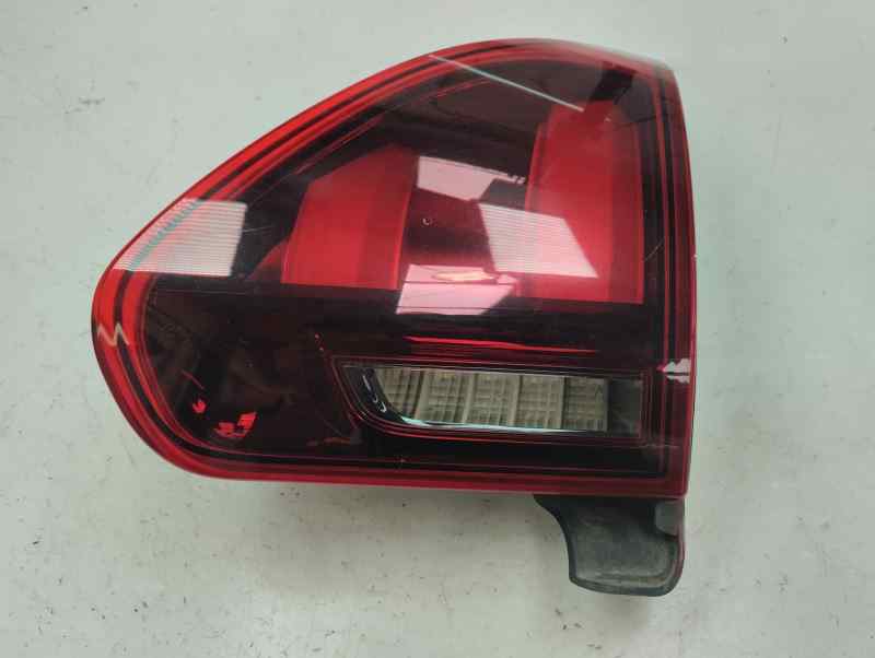 PILOTO TRASERO DERECHO INTERIOR PEUGEOT 2008 2017 1.6 MT 120CV | 88KW